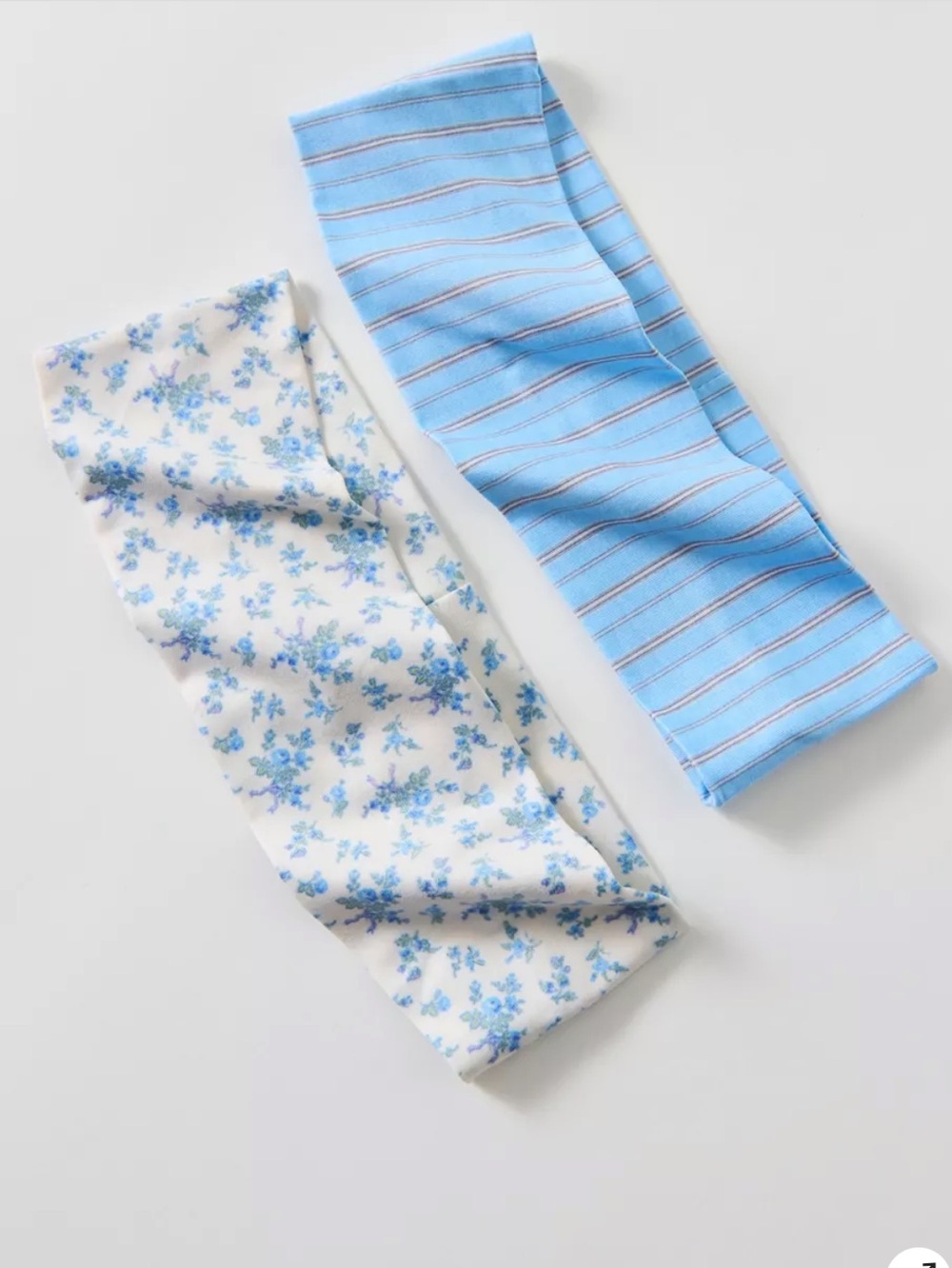 UO soft and stretchy wide headband set